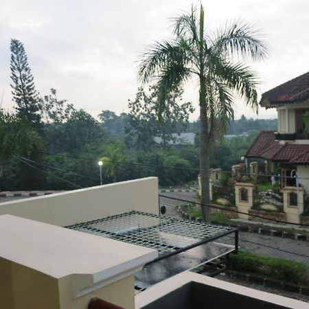 Hotel Omah Sastro 2 Yogyakarta Esterno foto
