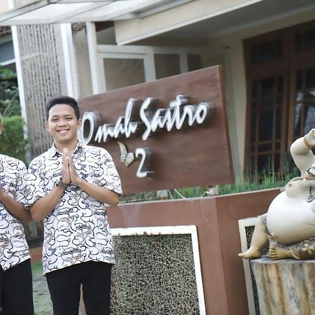 Hotel Omah Sastro 2 Yogyakarta Esterno foto
