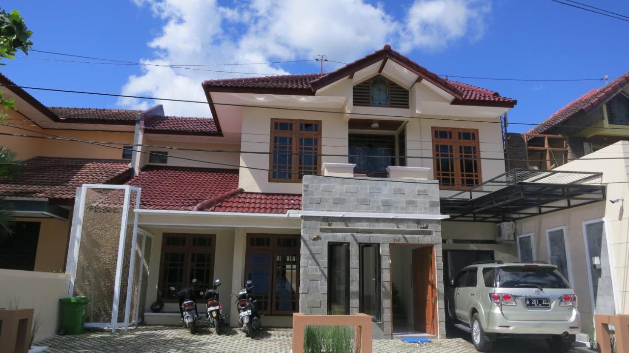 Hotel Omah Sastro 2 Yogyakarta Esterno foto