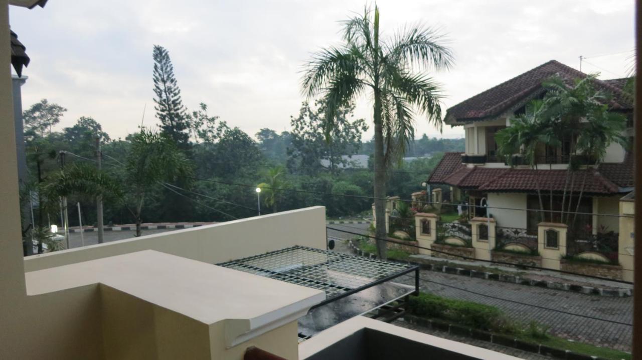 Hotel Omah Sastro 2 Yogyakarta Esterno foto