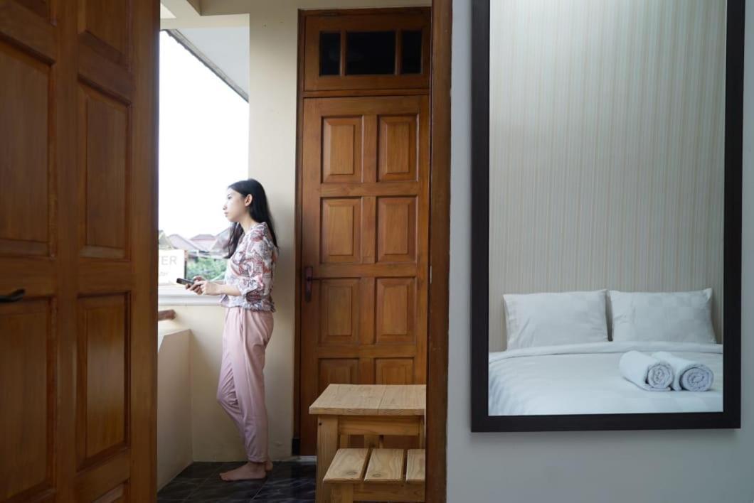 Hotel Omah Sastro 2 Yogyakarta Esterno foto